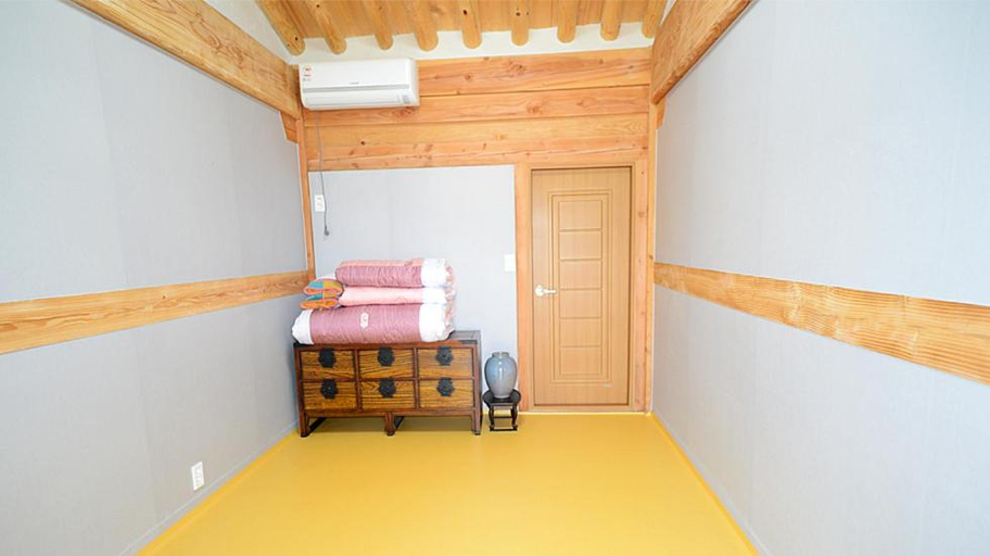 Bedroom 2, Gyeongju Hanok 1st, Gyeongju