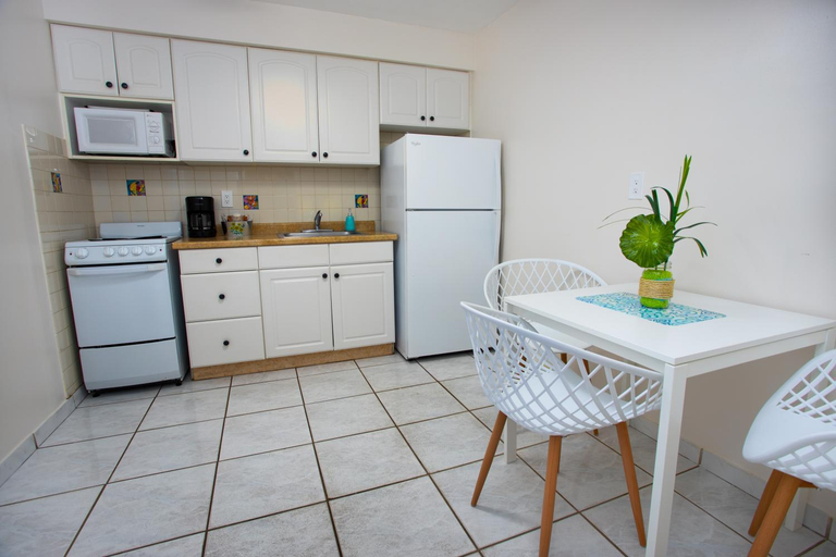 Others 5, Sea Garden by the Sea, Broward