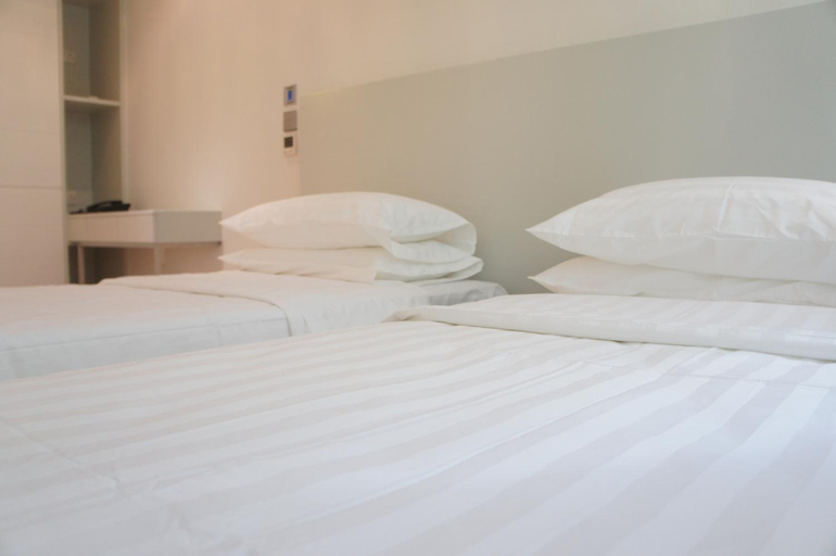 Bedroom 18