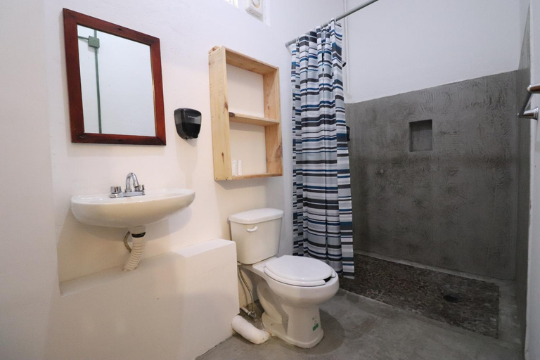 Others 5, Wabi Hostel, Cozumel