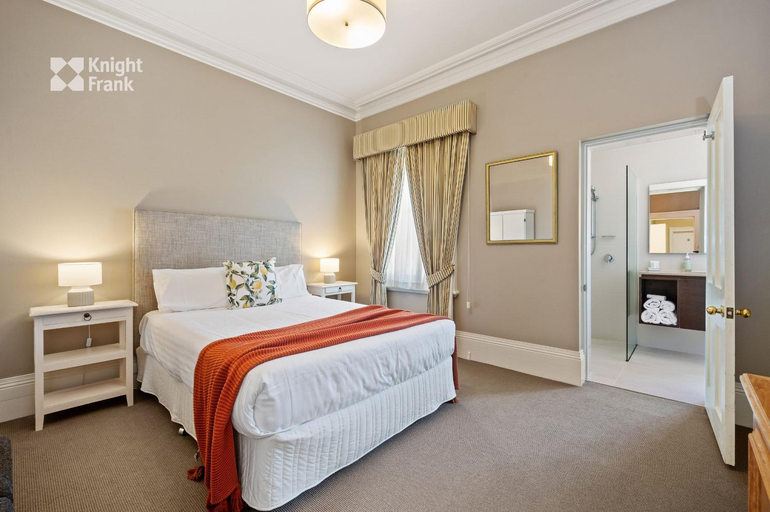 Bedroom 19