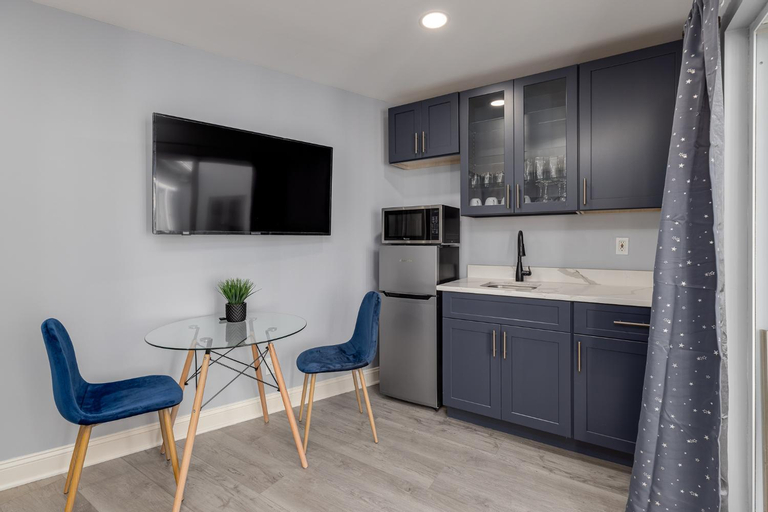 Dining Room 28