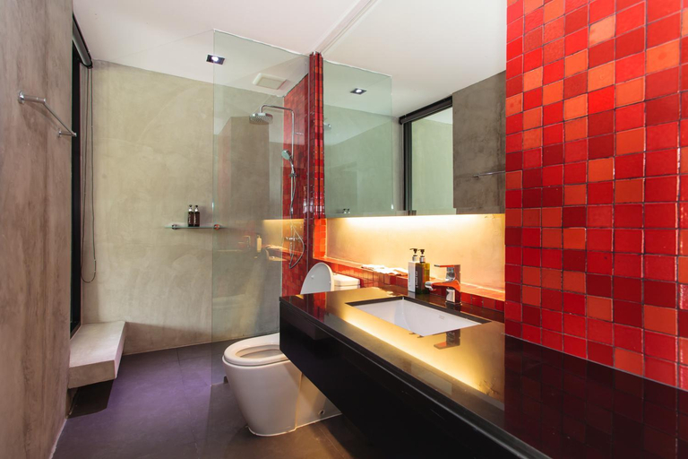 Bathroom 4