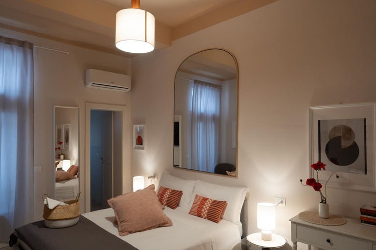 Others 5, Palazzo Marzionna, Bari