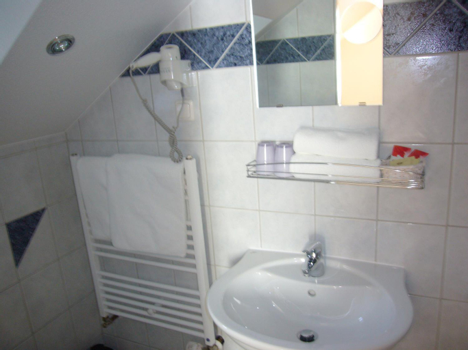 Bedroom 2, Hotel Deutsches Haus, Rhein-Lahn-Kreis