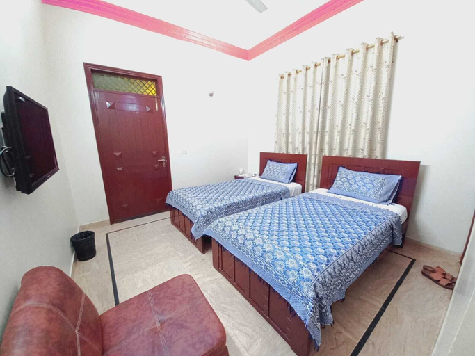 Bedroom 2, Rose Palace Millennium, Karachi