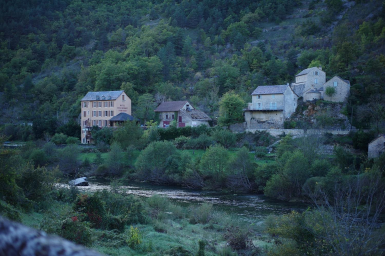 Others 3, Hotel-Restaurant Le Parisien, Lozère
