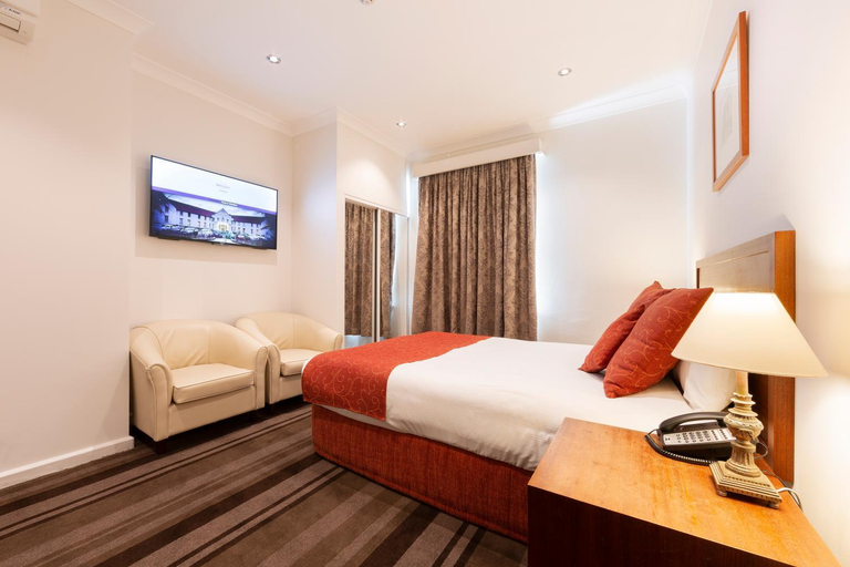 Bedroom 5