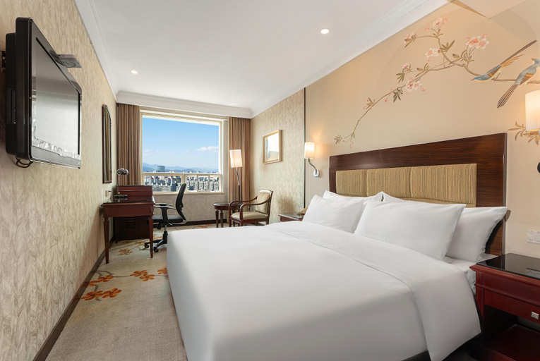 Bedroom 5, Wuhan Poly Hotel, Wuhan