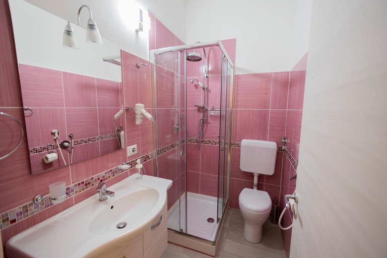 Bathroom 4, Le Camere di Corte, Avellino