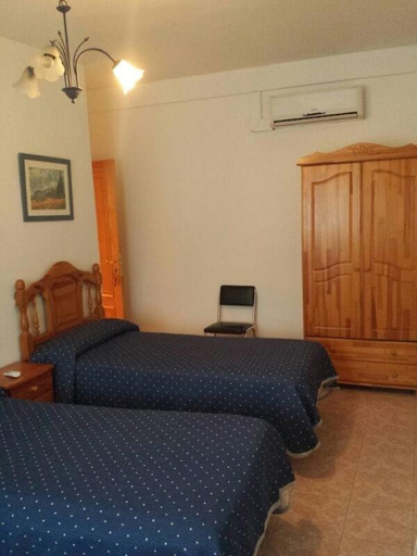Bedroom 2, Hostal Vaticano, Zaragoza