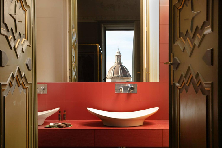 Bathroom, 81 Suite and Breakfast, Catania
