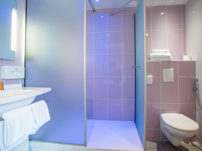 ibis Styles Bourges - Tap to explore photos