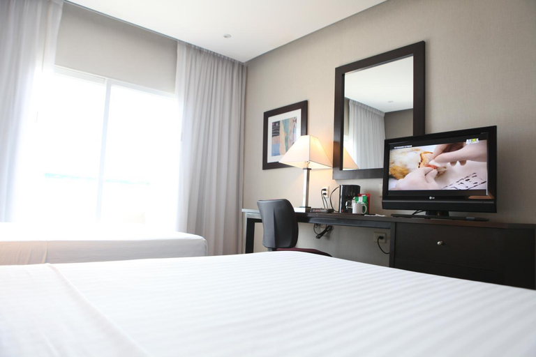 Bedroom 3, Ramada Hotel Ciudad Victoria, Victoria