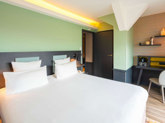 Bedroom 4, Splendid Hotel Lac d'Annecy, Handwritten Collection, Haute-Savoie