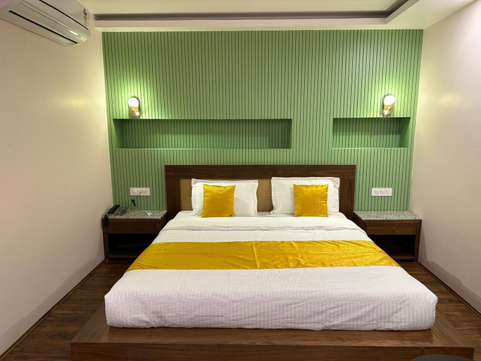 Bedroom 3, LUXE HAVEN RESIDENCY, Badgam