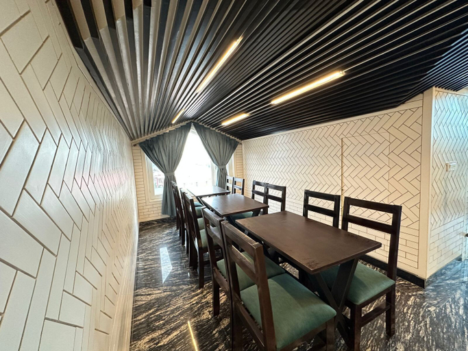 Food & Drinks, LUXE HAVEN RESIDENCY, Badgam