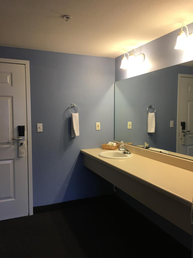 Bathroom 4, South Beach Resort Hotel, Ottawa
