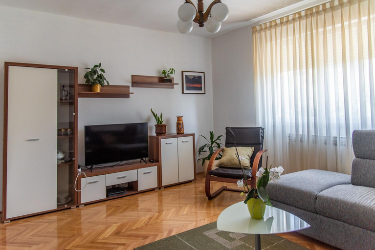Others 4, Apartman Maria, Pula