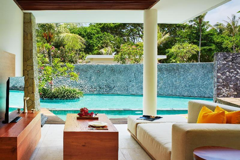 Swimming Pool 18