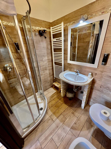 Bathroom 3