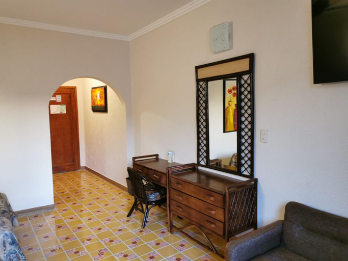 Others 4, Hotel Mexico, Coatepec