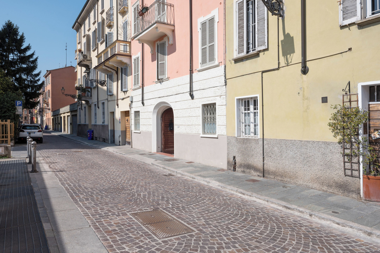 Exterior & Views 2, AriediParma - Rooms & Apartments, Parma