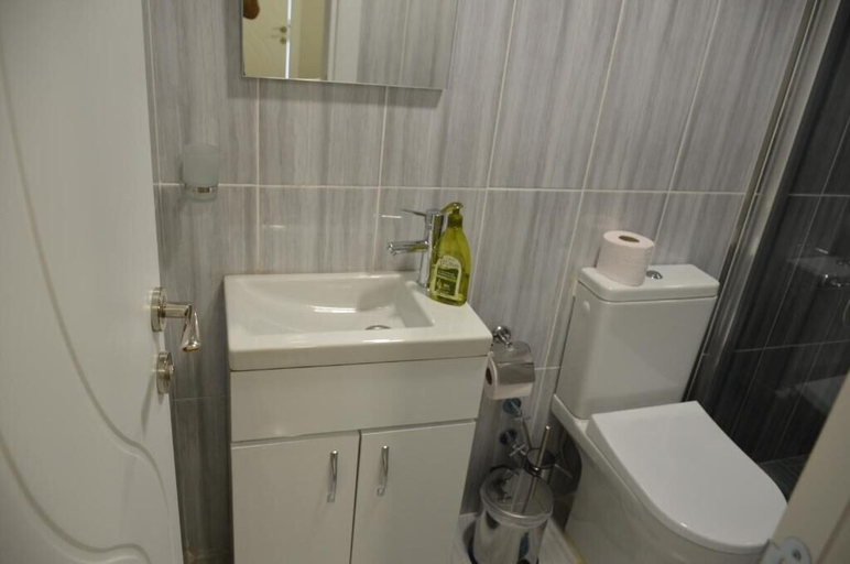 Bathroom 5, Rodion Hotel, Fatih