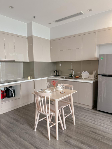 Dining Room 10