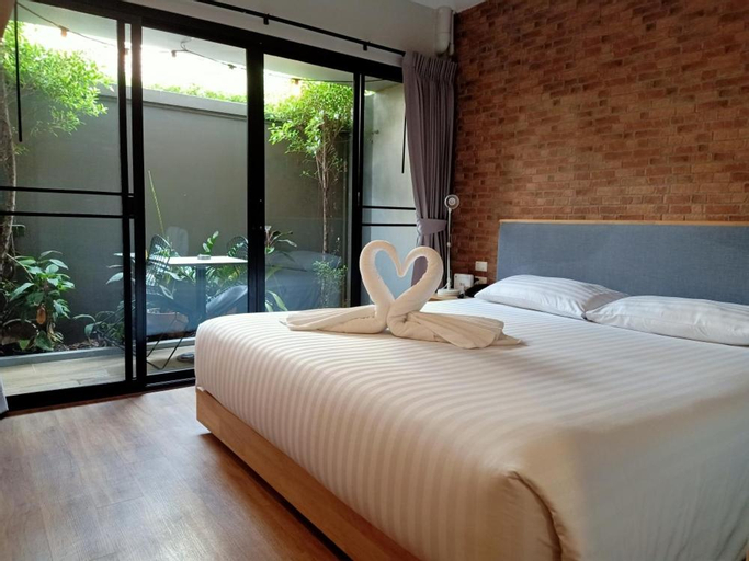 Bedroom 12