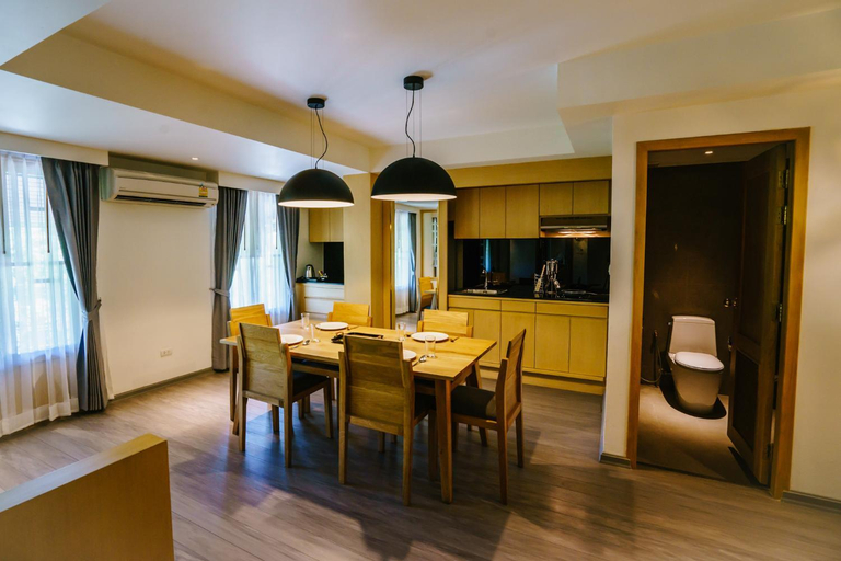 Dining Room 18