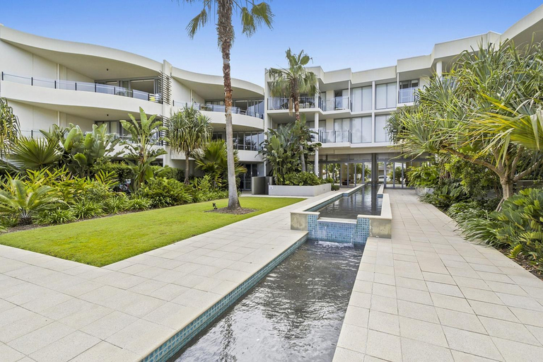 Cotton Beach 97 Luxurious Mid Floor Apartment, Tweed  - Tweed Coast