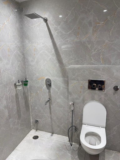 Bathroom 3, Elana Stays, Dehradun