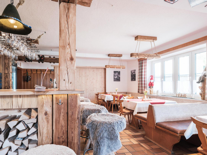 Food & Drinks 3, Xeis NeSt, Liezen