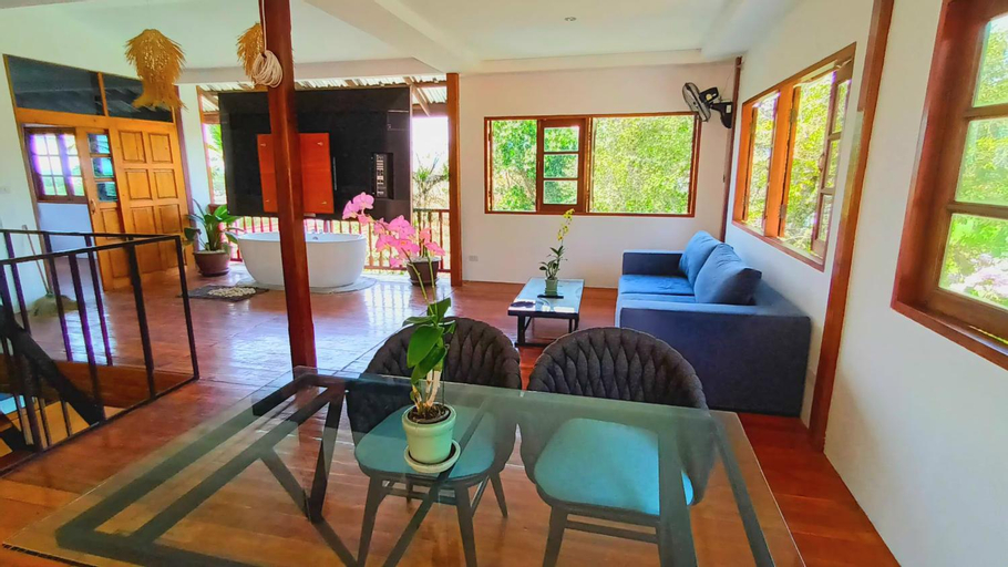 Dining Room 12