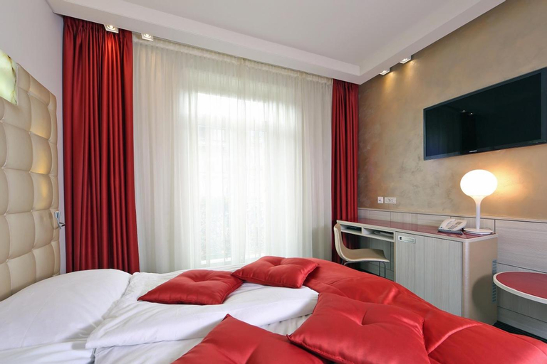 Bedroom 6
