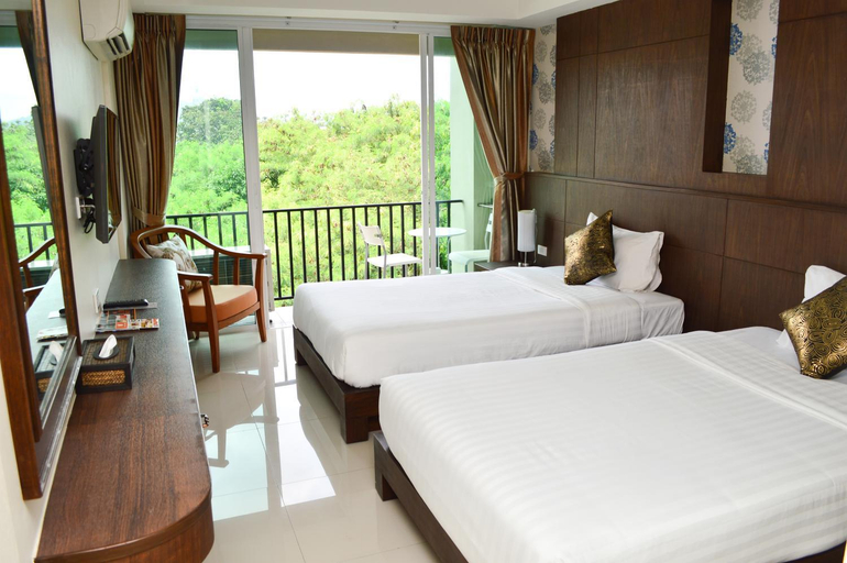 Bedroom 12