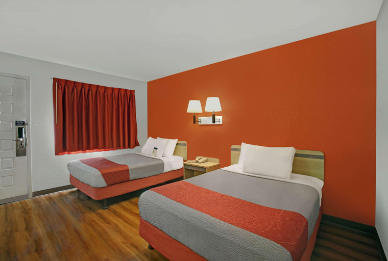 Bedroom 16