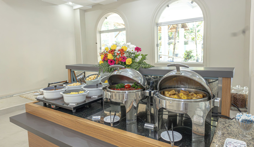 Food & Drinks 5, Ramada by Wyndham Porto Seguro Praia, Porto Seguro