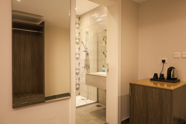 Bathroom 5, Tura Residence Qurtuba, Riyadh