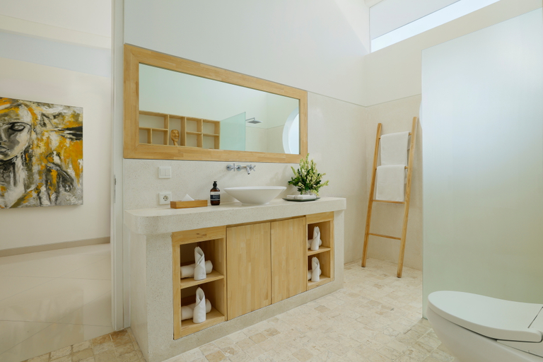 Bathroom 4, The Suar Sanur by Nakula, Badung