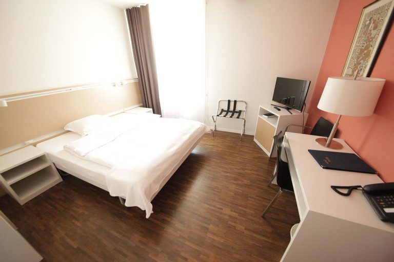 Bedroom 4, Auberge de Prangins, Nyon