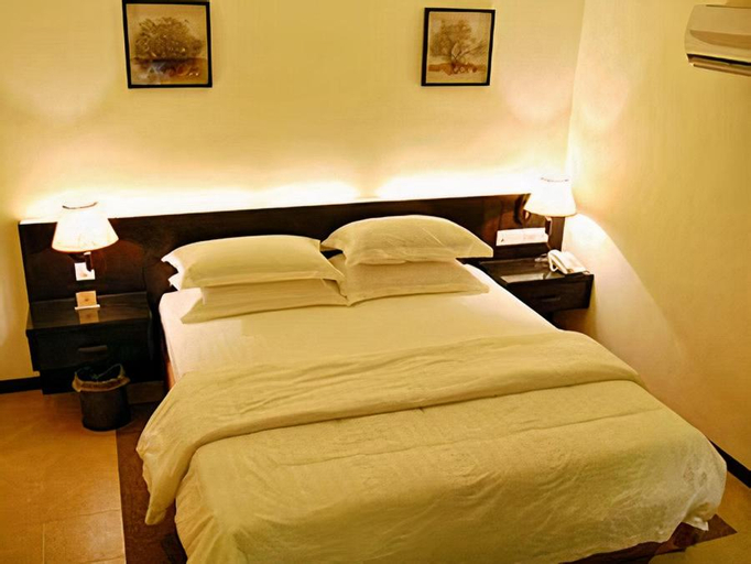 Bedroom 18