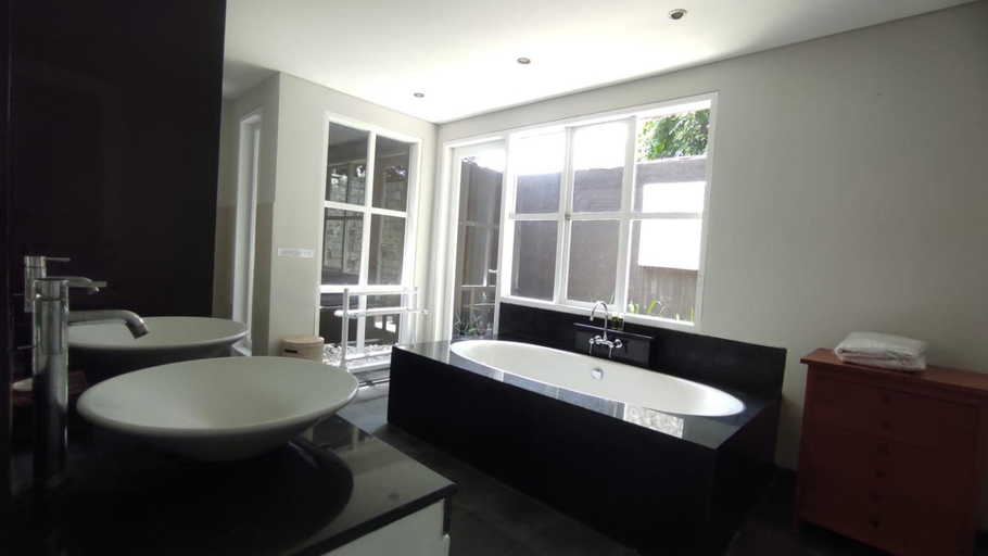 Bathroom 4, The Radian Villa, Badung