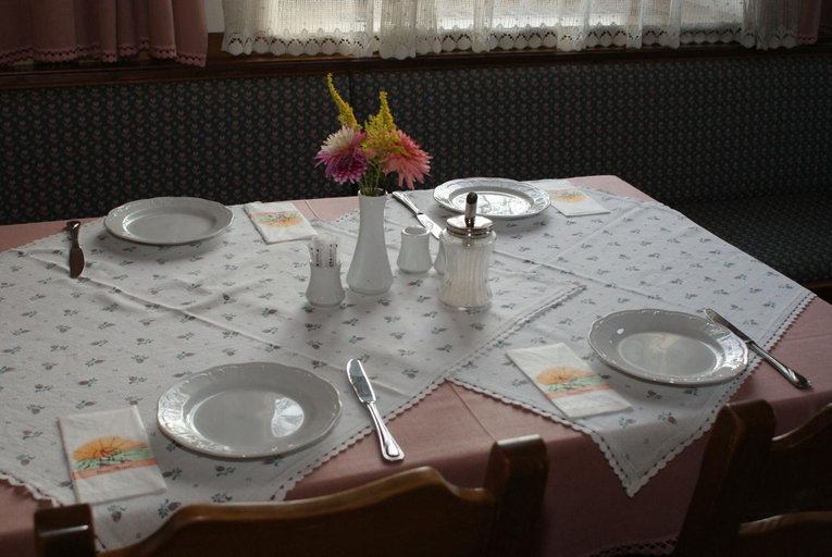 Food & Drinks, Gästehaus Zoechbauer, Sankt Pölten Land