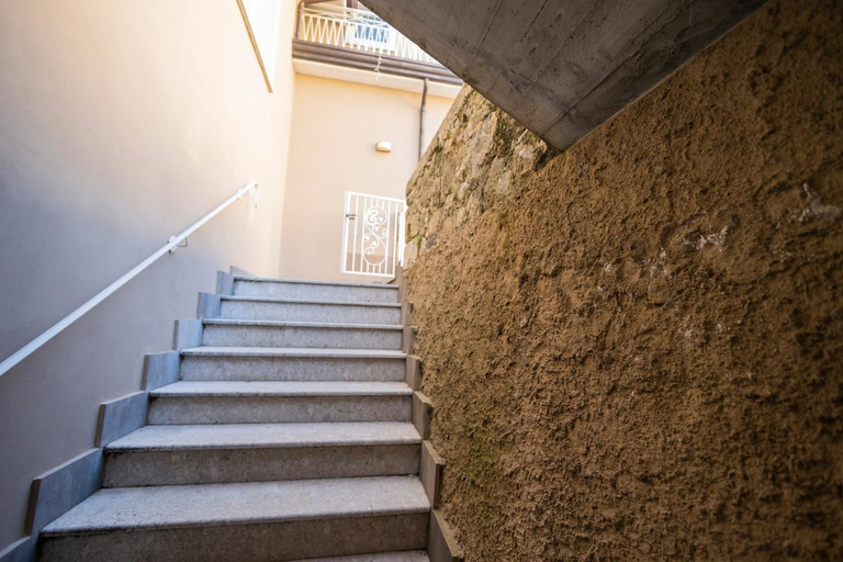 Others 5, Le Camere di Corte, Avellino