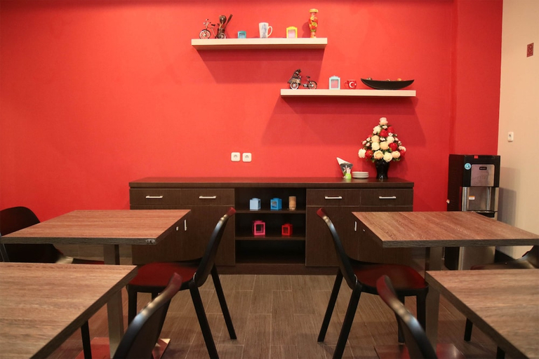 Others 5, OYO 1006 Azzahra Guest House, Ambon