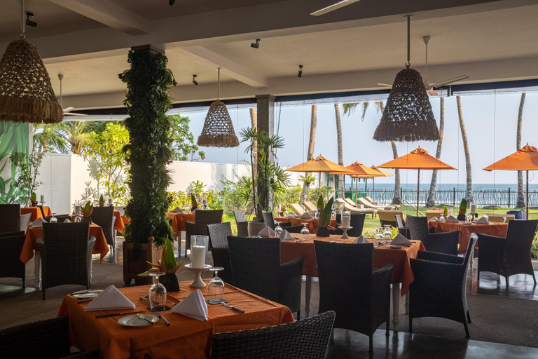 Food & Drinks 5, KK Beach, Habaraduwa