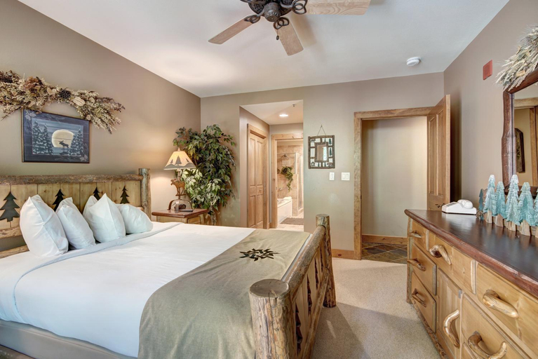 Bedroom 3, Timbers and Lone Eagle by Keystone Resort, Summit