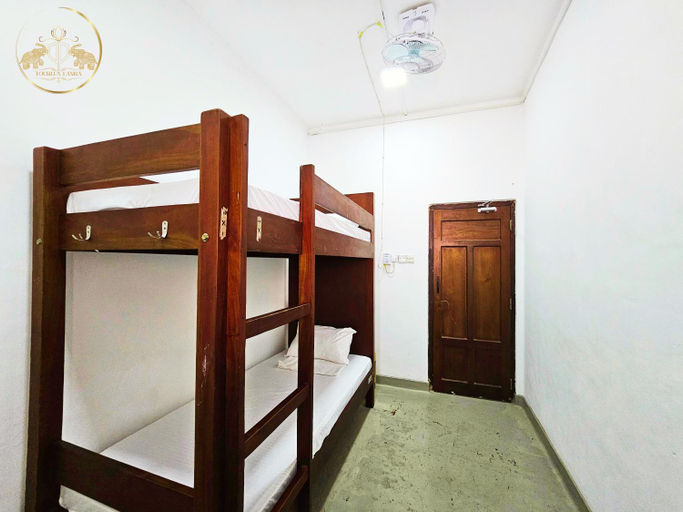 Bedroom 4, Galle Face Terrace Hostel by Tourlux, Colombo